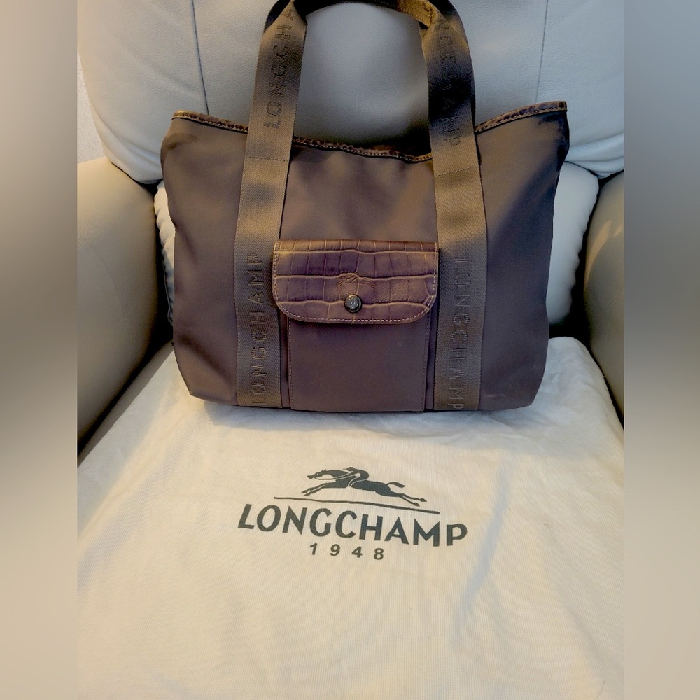 Longchamp bag in grey